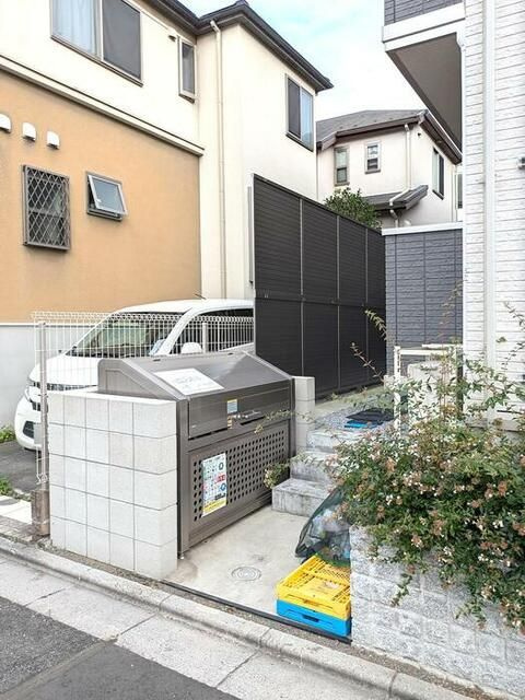 エクセリア高島平Ⅰのエントランス