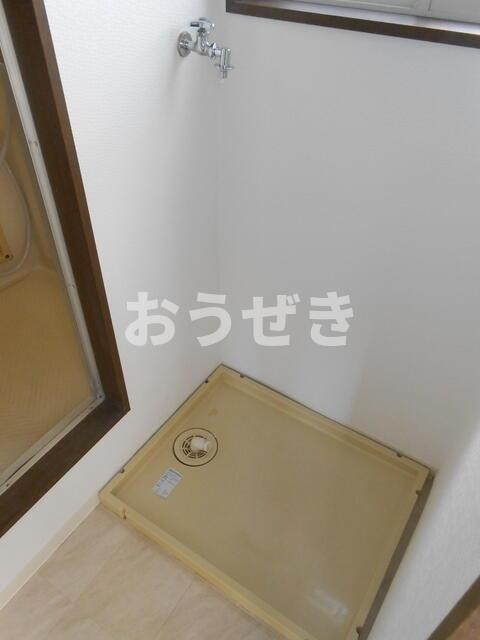 ジェントリービラ井土ヶ谷の設備|洗濯機置場