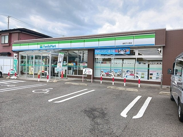 パームハイムＳⅡの周辺|ファミリーマート盛岡下川原店まで410m