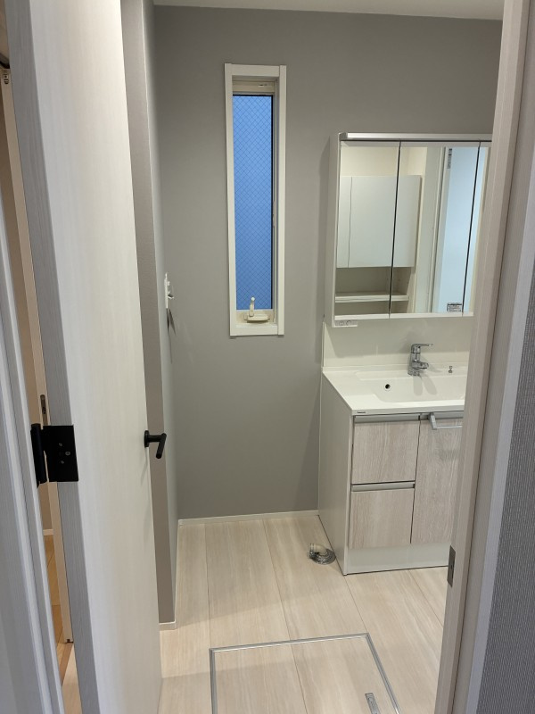 田柄三丁目貸家の洗面所|使いやすい洗面所です