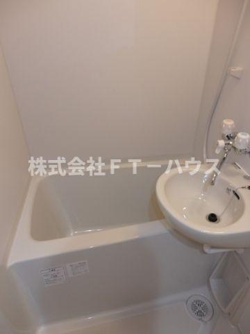 ローズアパート(Q-044)の浴室