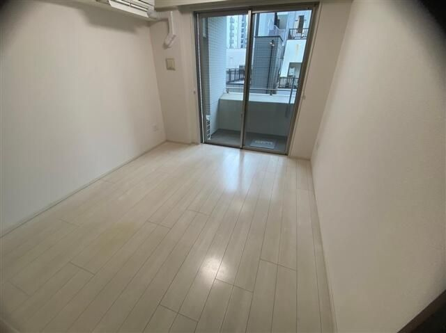 ソルフィエスタ御徒町ベレッツァの居間・リビング