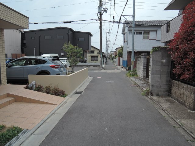 メリーメゾンの周辺