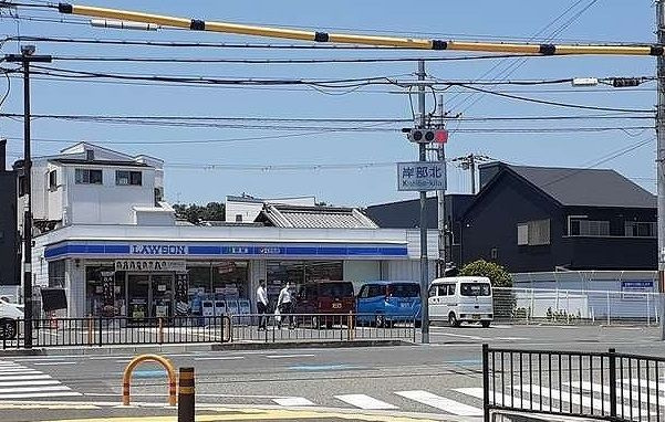 ネオライヴズ　岸部の周辺