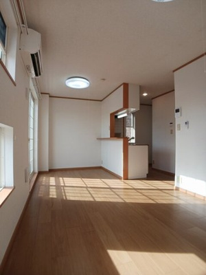 【居間・リビング】 | ハッピーライフＢ | こちらの居間で趣味の時間をお楽しみください