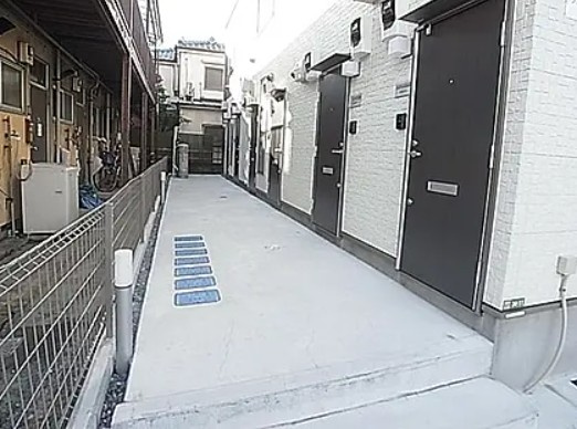 フルール西新井Ⅰのエントランス