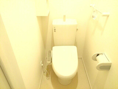 【トイレ】 | ブリーズＢ | 落ち着いた色調のトイレです