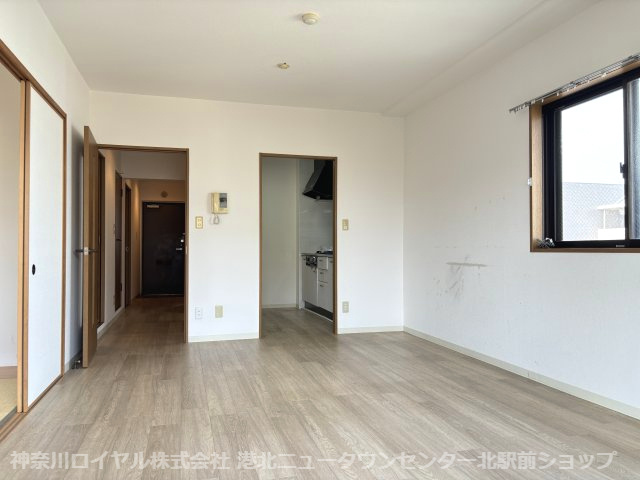 【居間・リビング】