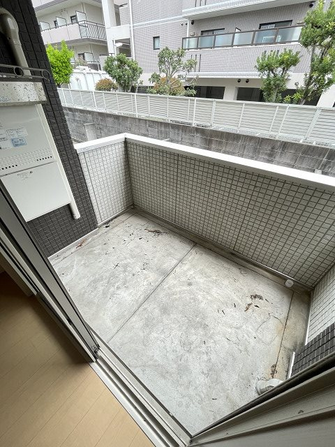 ピケルーナ西宮北口のバルコニー