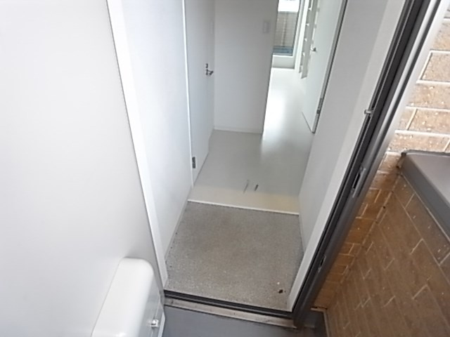 メゾンプラージュ苅藻の玄関