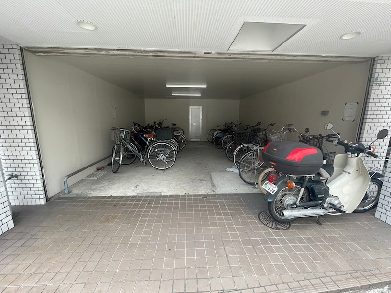 フルーレゾン西多聞の外観