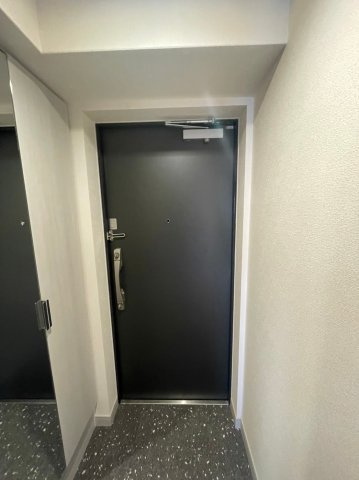 プレサンス堺筋本町エグゼブランの玄関