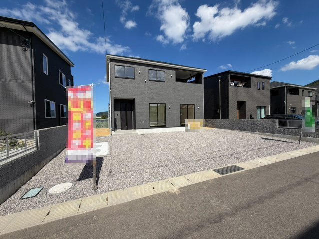 坂出市加茂町　田園風景と山の景色がきれいな新築戸建　４LDK
