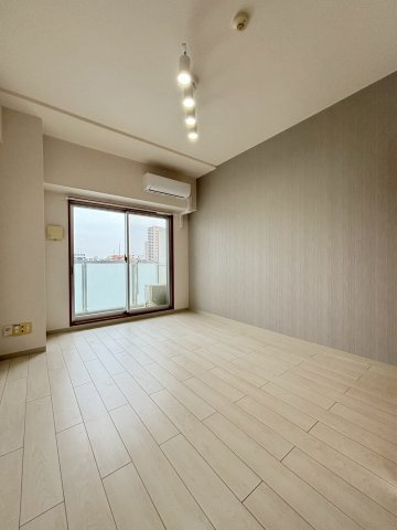 グルーヴ日本橋の寝室|使い勝手のいい寝室です