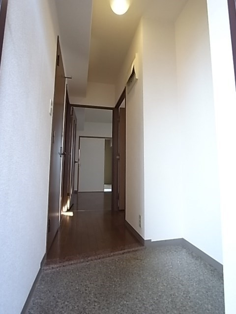 フレンテ灘の玄関