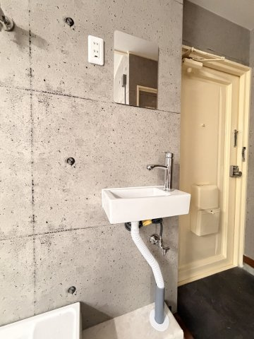 H2天城通の独立洗面台