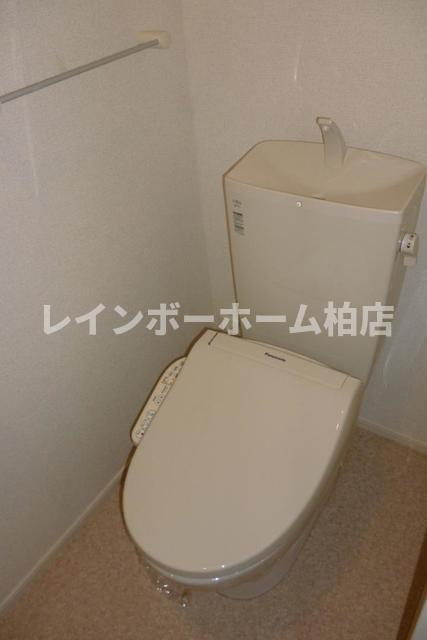 特典：仲介手数料が50％OFFです‼のトイレ