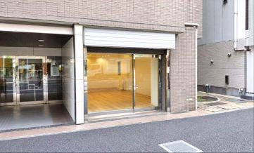 【エントランス】