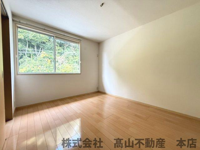 三洋タウン岡垣Bの洋室|※掲載写真は同タイプの別号室です。実際の仕様・設備は内見時にご確認ください