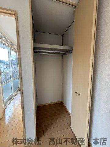 三洋タウン岡垣Bの収納|※掲載写真は同タイプの別号室です。実際の仕様・設備は内見時にご確認ください