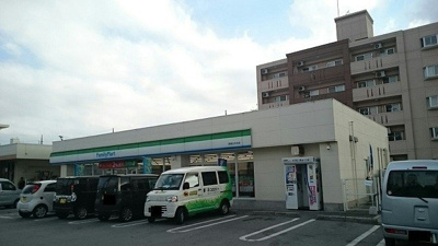 【周辺】 | グリーン・プレ | ファミリーマート真嘉比中央店まで150m