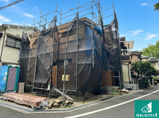 ■寝屋川市寝屋新町　新築一戸建ての外観|現在建築中！落ち着いた街並みで新生活を始めることが出来そう！周辺の物件も併せてご紹介させて頂きます！