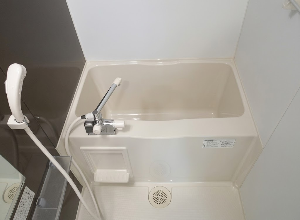 ファースト稲毛の浴室