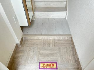 府中市本町４丁目のアパートの玄関|同施工参考写真