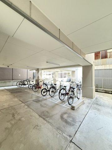 アリビオ都島の駐車場