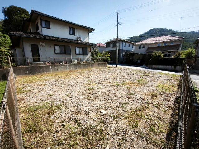 川西市南野坂１丁目　売土地の外観|整形地となっております