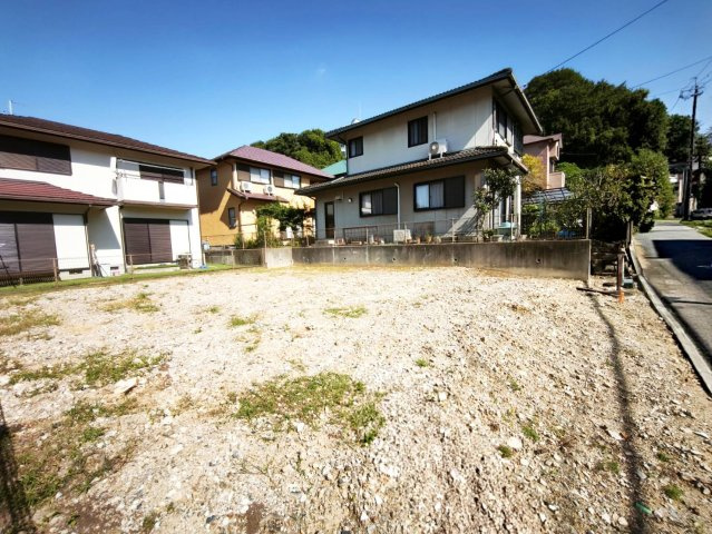 川西市南野坂１丁目　売土地の外観|緑が多く、自然豊かな場所です