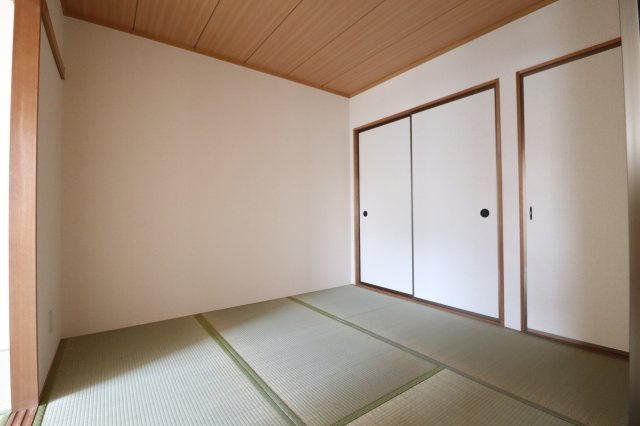 サンファミールB棟の寝室