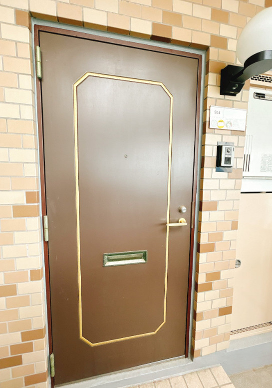トゥウェルコート新富士　富士市蓼原の玄関