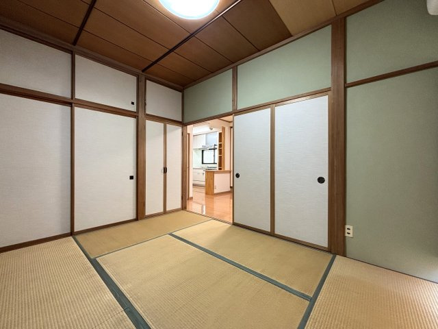 新潟市西区小針西1丁目の和室