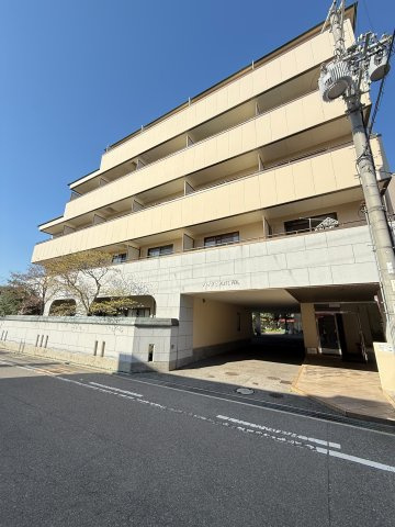 ハイツNANIWAの外観