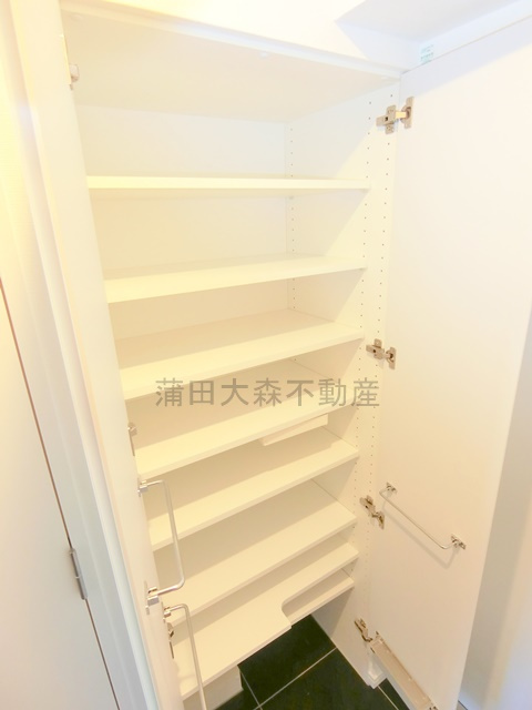 アジールコート武蔵新田の設備|シューズボックス