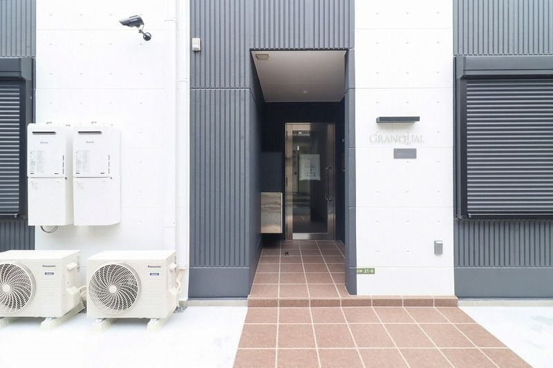 グランクオール北千住オリエンタルキューブのエントランス