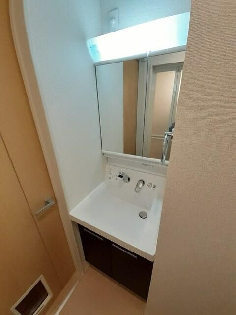 メゾン　ド　レスポワールの洗面所