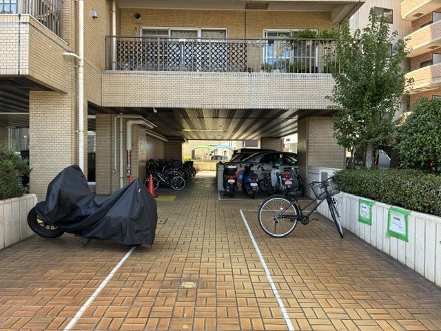 CO-OPマンションシートピアのその他|駐輪場　バイク：年額2000円～3000円