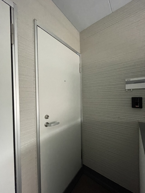 駒込スクエアの玄関