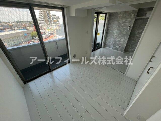 ＬＥＶＩＣＩＡ　ＢＬＤＧ．Ⅱ（レヴィシアビルディングツー）の居間・リビング