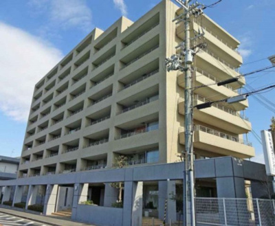 【外観】 | ディアステージ深井水賀池公園 | 南海泉北線「深井」駅まで徒歩10分！教育＆買物施設が徒歩圏内に揃う暮らしやすいエリア。