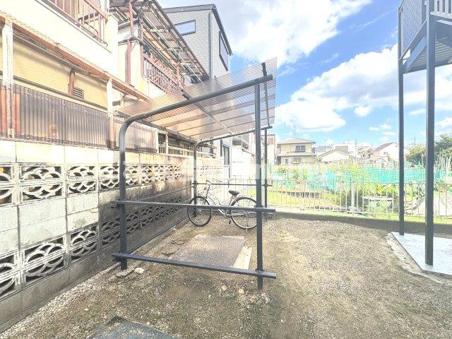 今辻ハイツの駐車場