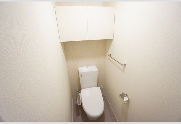 D-ROOM六条福寿町のトイレ