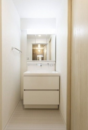 荒川区荒川６丁目の賃貸マンションの洗面所