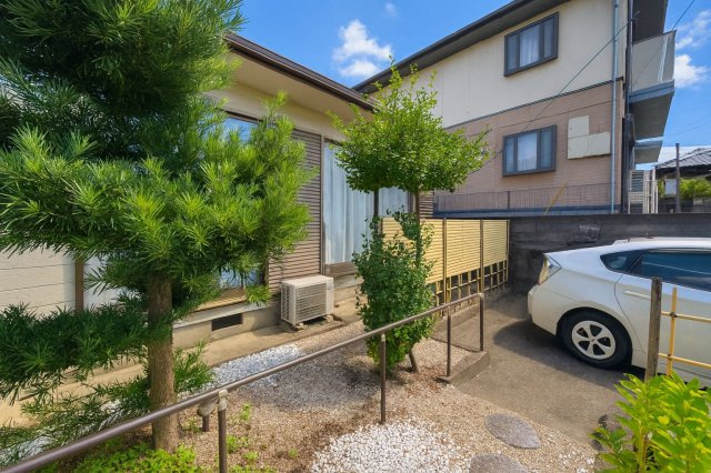 小郡市三沢　中古戸建の庭|お庭の付いた物件です