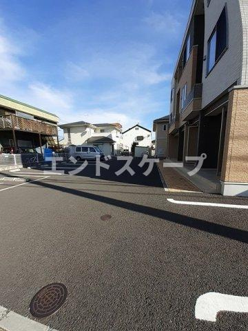 フェリーチェ　エム　マーレの駐車場|高崎、前橋のお部屋探しはエンドスケープまで！お客様の理想お聞かせ下さい♪