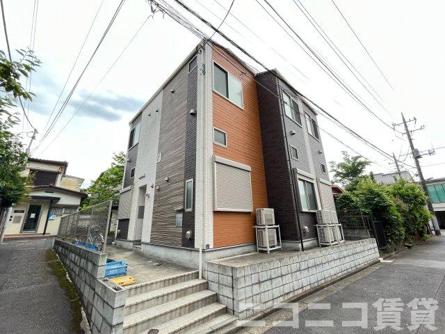 板橋区泉町のアパートの外観