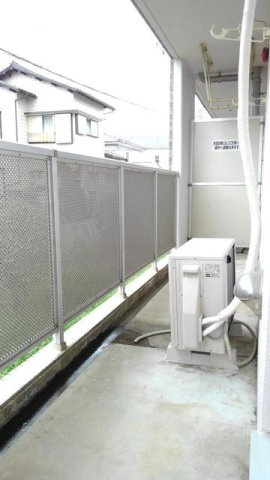 お洗濯にも便利なバルコニー付き