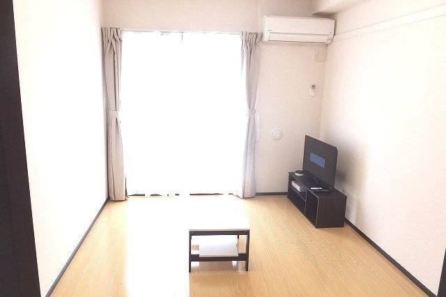 ゆったり過ごせるリビングです